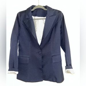 Women’s navy blazer
